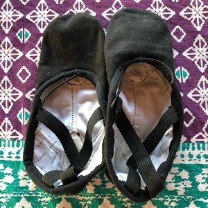 Black Canvas Ballet Shoes from Wearmoi - 13.5